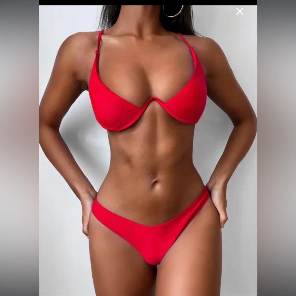 🔥🔥4 Bikini Sets Size M🔥🔥